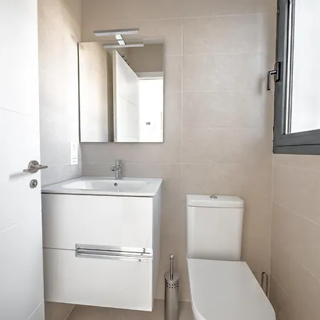 度假居 Modern Townhouse With 3 Terraces, Pool And Views *