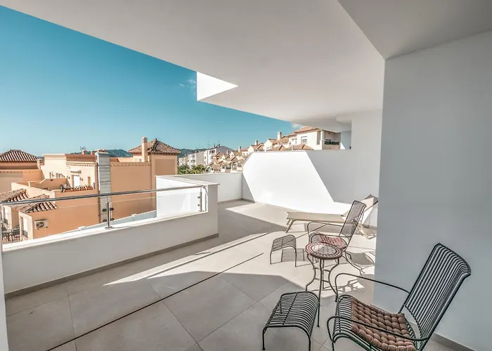 Modern Townhouse With 3 Terraces, Pool And Views 別荘 *