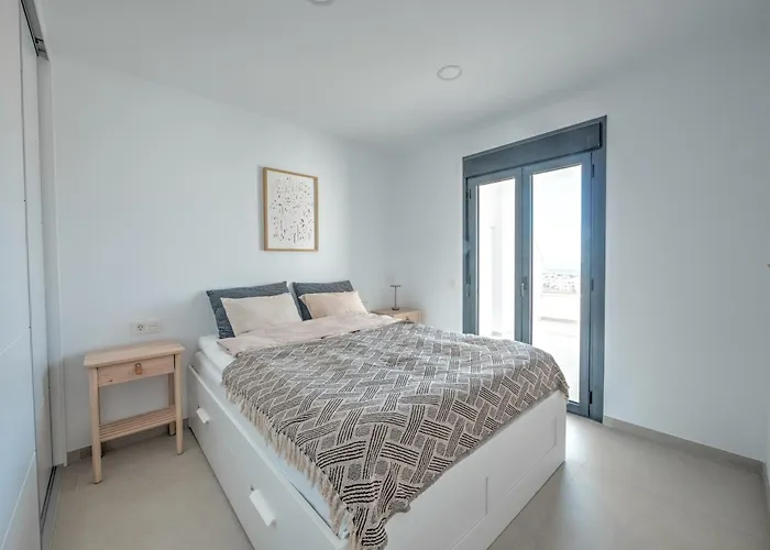 Holiday home Modern Townhouse With 3 Terraces, Pool And Views *